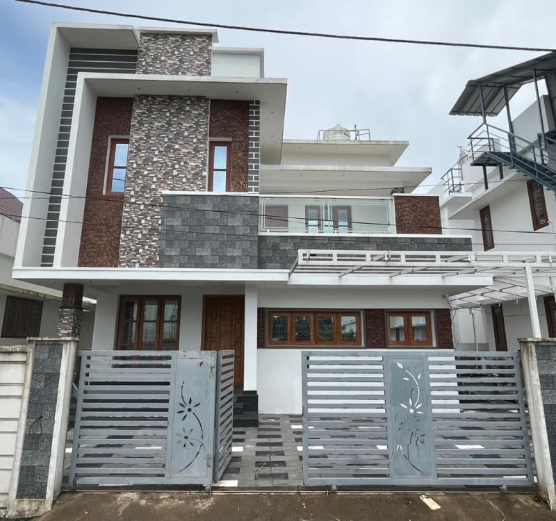 4 BHK semi furnished villa for sale at kakkanad near Info park